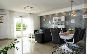 Apartment Nike